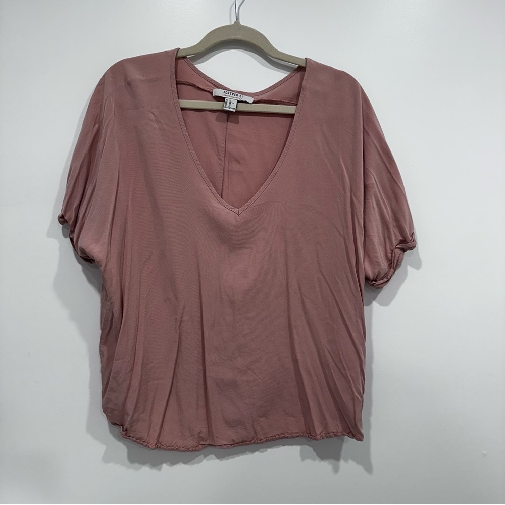 Forever 21 pink flowy tee